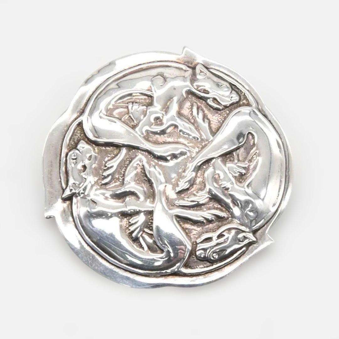 ケルト模様の銀製ブローチ　動物モチーフ　s0928