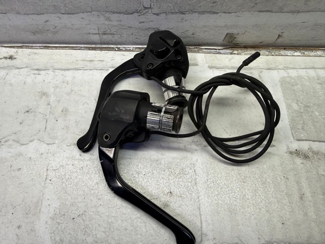 シマノ　アルテグラ 6870 di2 TT ブレーキレバー