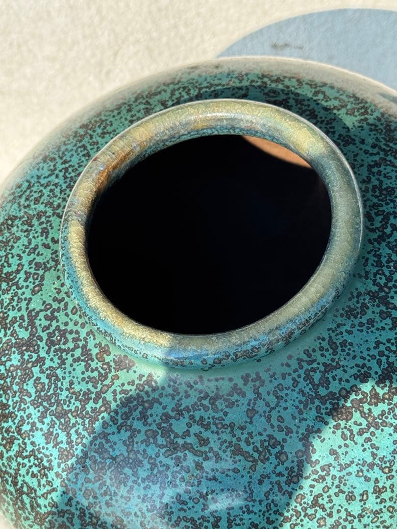 青緑色スポット模様の陶器花瓶