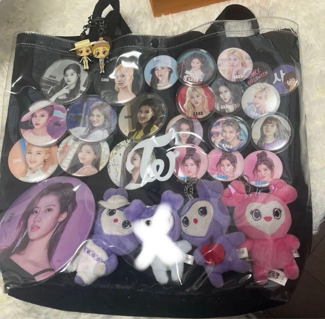 TWICEサナ板バ グッズ付
