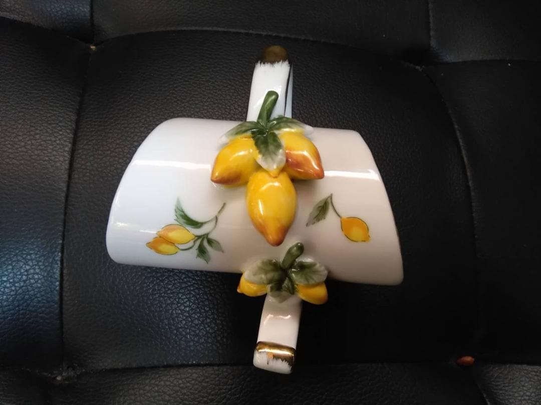  ARDEN 　手書き植物文様　植物蕾彫刻　取っ手付の品　印