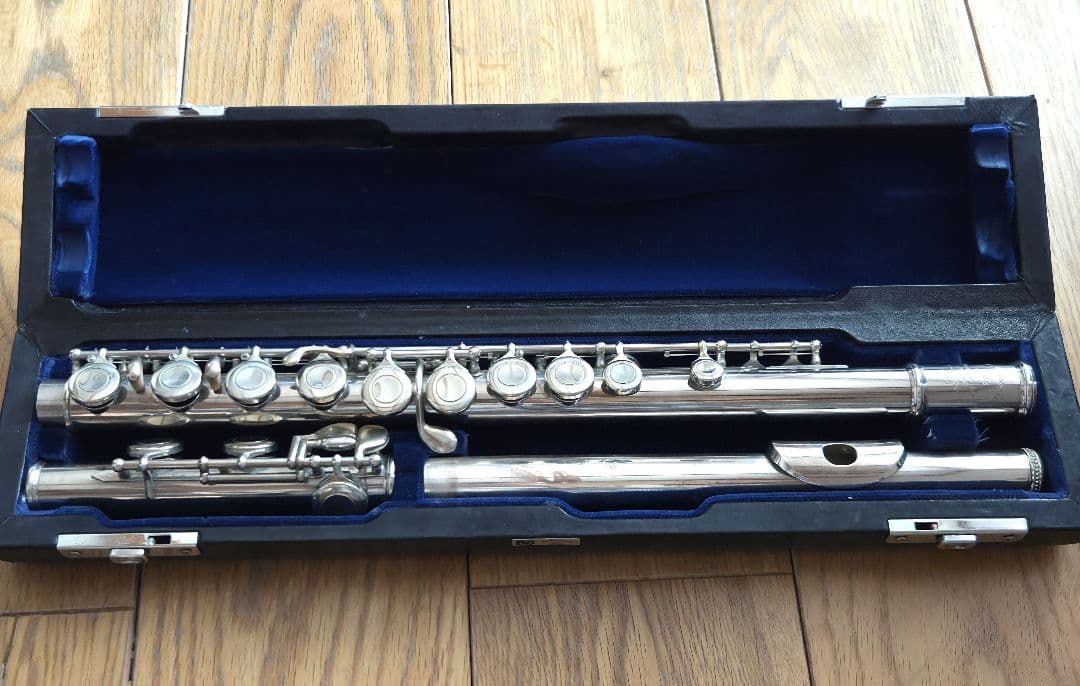 MURAMATSU(ムラマツ)フルート ハードケース付き
