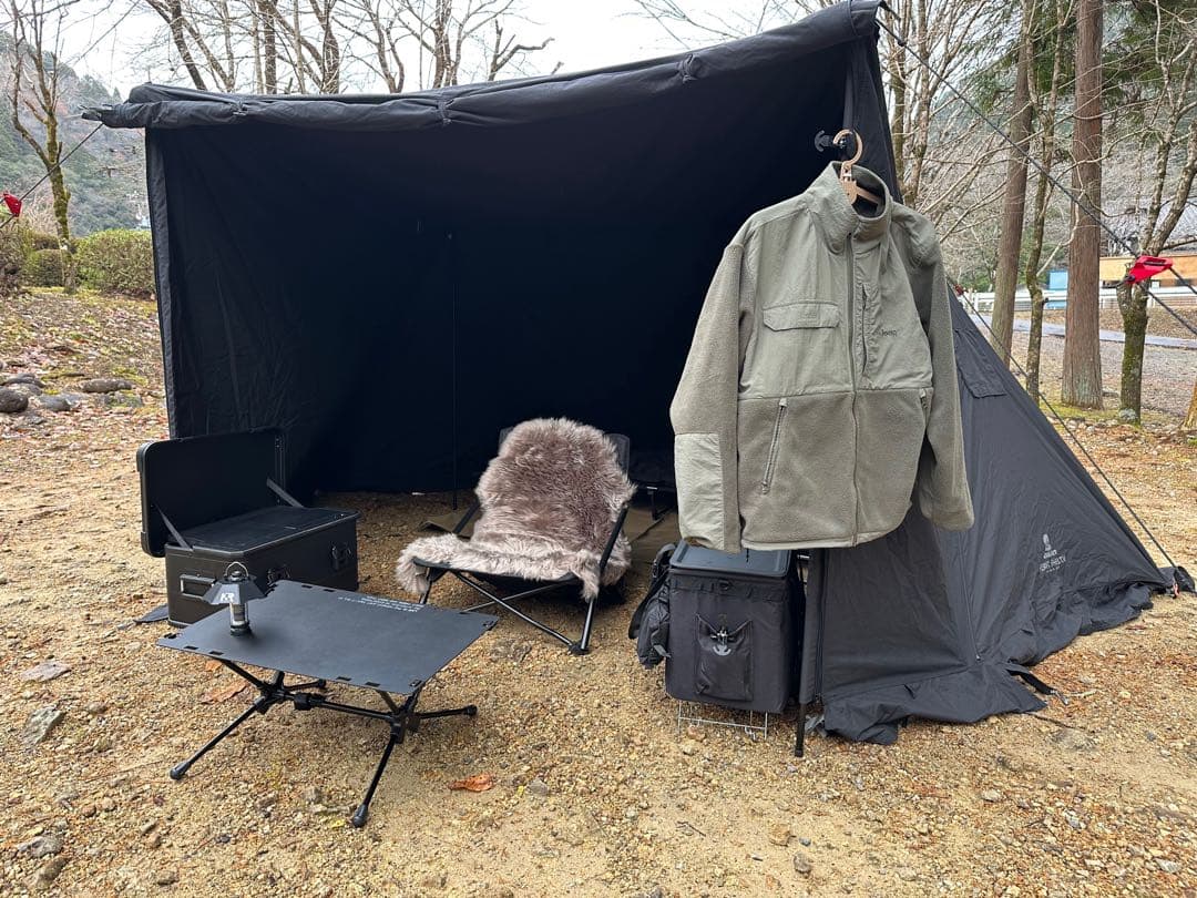 パップテントT/C素材　黒　HIDE-OUT