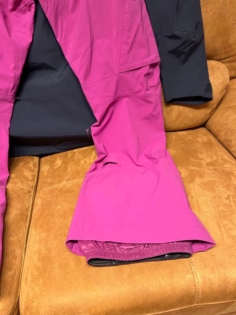 Burton ak スノーボードウェア　上下セット