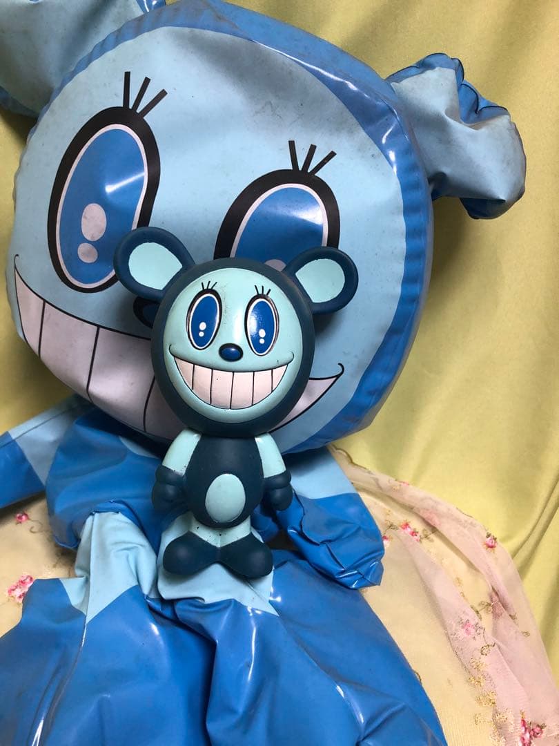 フィギュアとバルーンのセットミスターティック (Mr.Tick) 村上隆！激レア