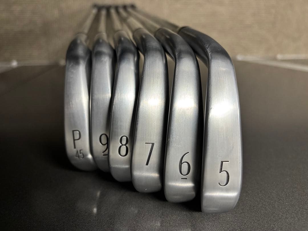 タイトリストT100アイアン　2025年モデル