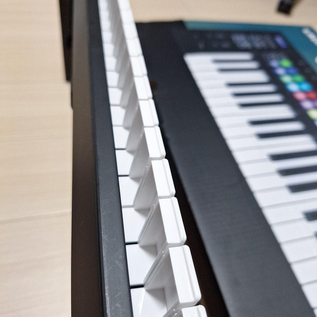Novation Launchkey 49 MK3 Ableton Midi鍵盤
