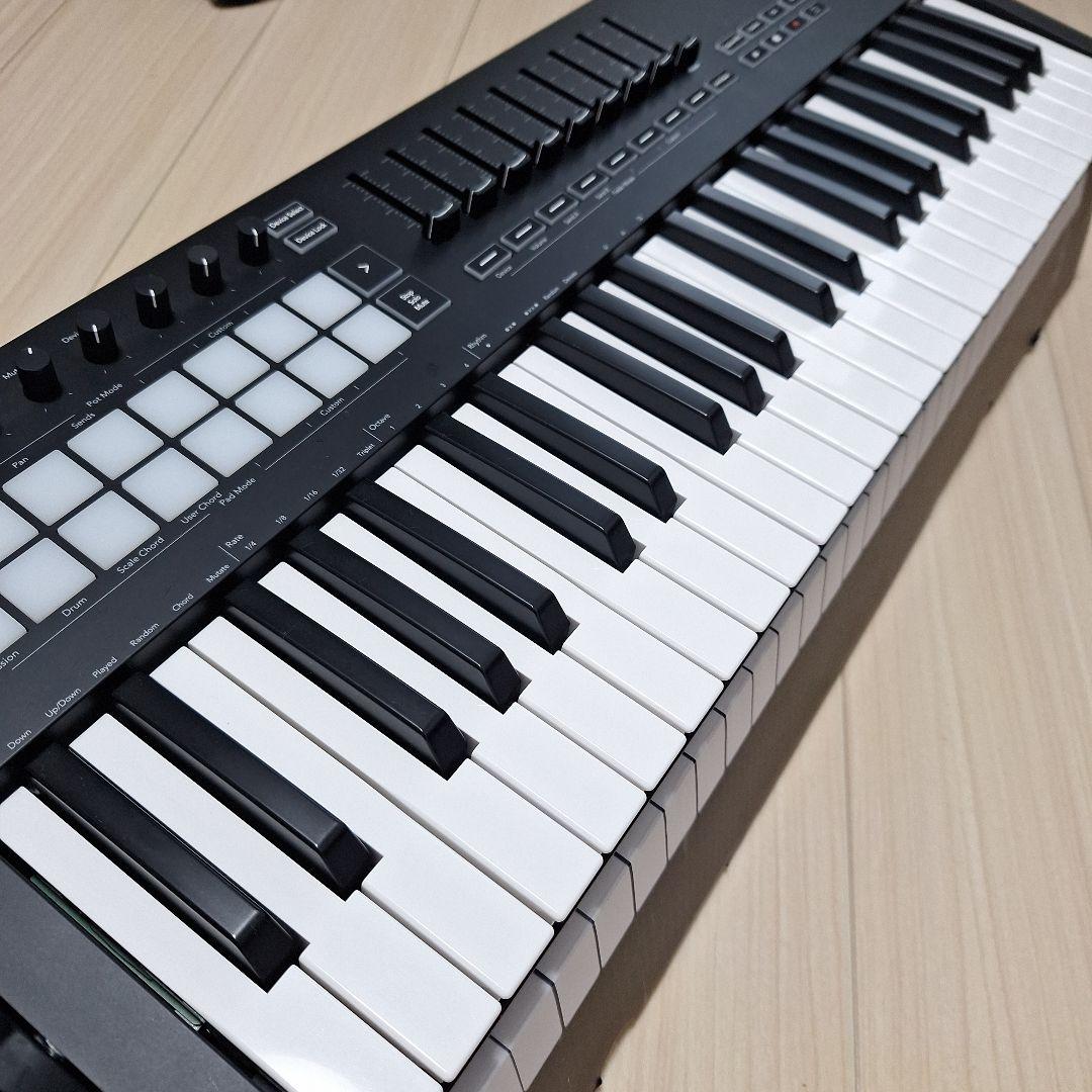 Novation Launchkey 49 MK3 Ableton Midi鍵盤
