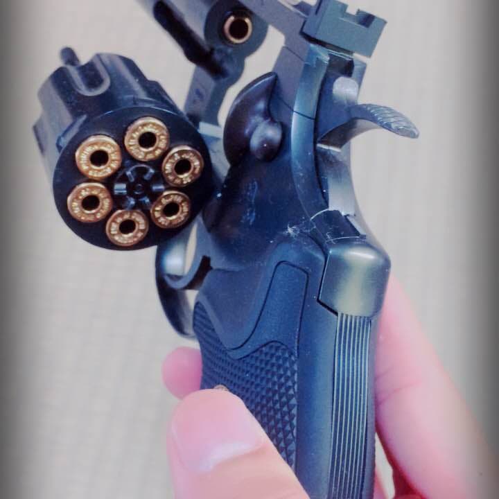 コルトパイソン6inch