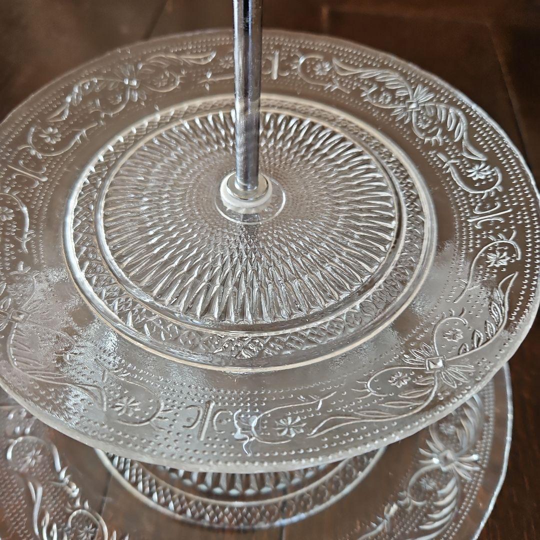 ガラス製三段ケーキスタンド