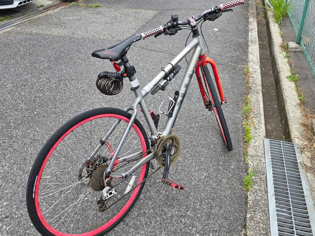 自転車本体 giant seek