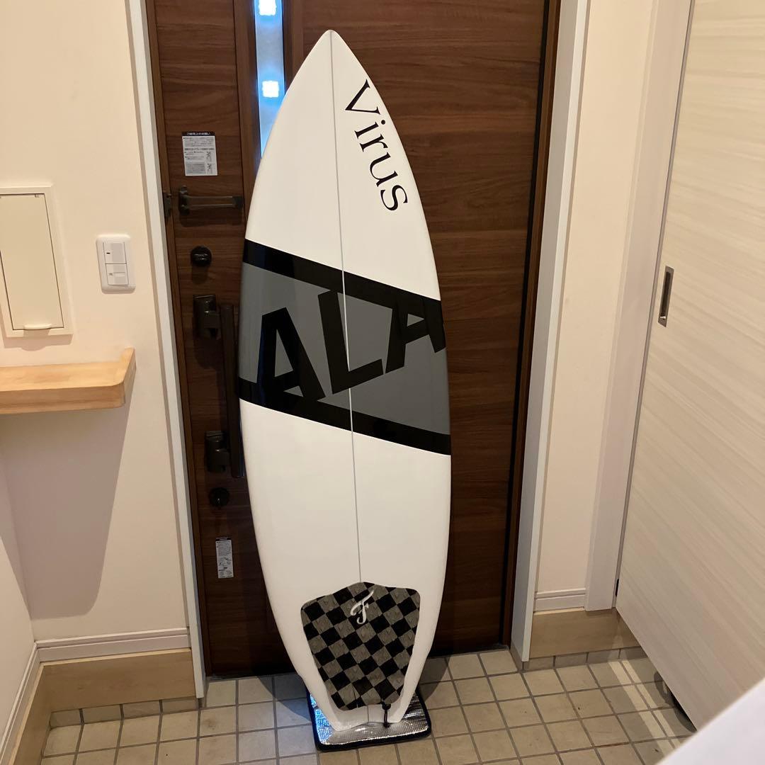 小波用　ALA サーフボード約170×51.5×6.0（センチ）29〜31L