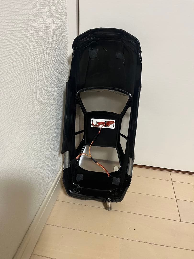 ヨコモドリパケパトカーボディ付き