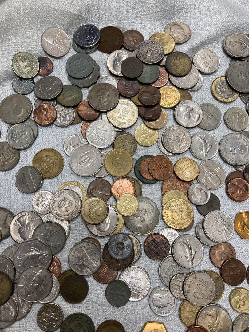 m*y様 ⭐️お宝発見⭐️ 世界各国の　古銭　2キロ　おまとめ