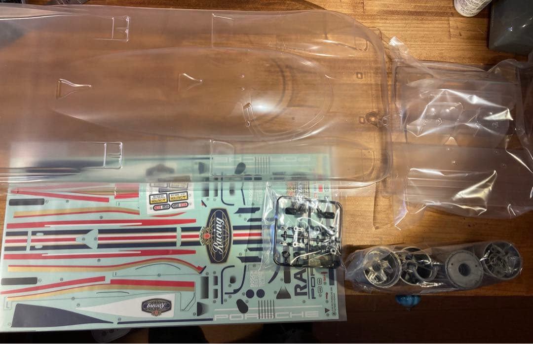 タミヤCカー ポルシェ956 ボディー、ウイング、ステッカー、ホイールセット