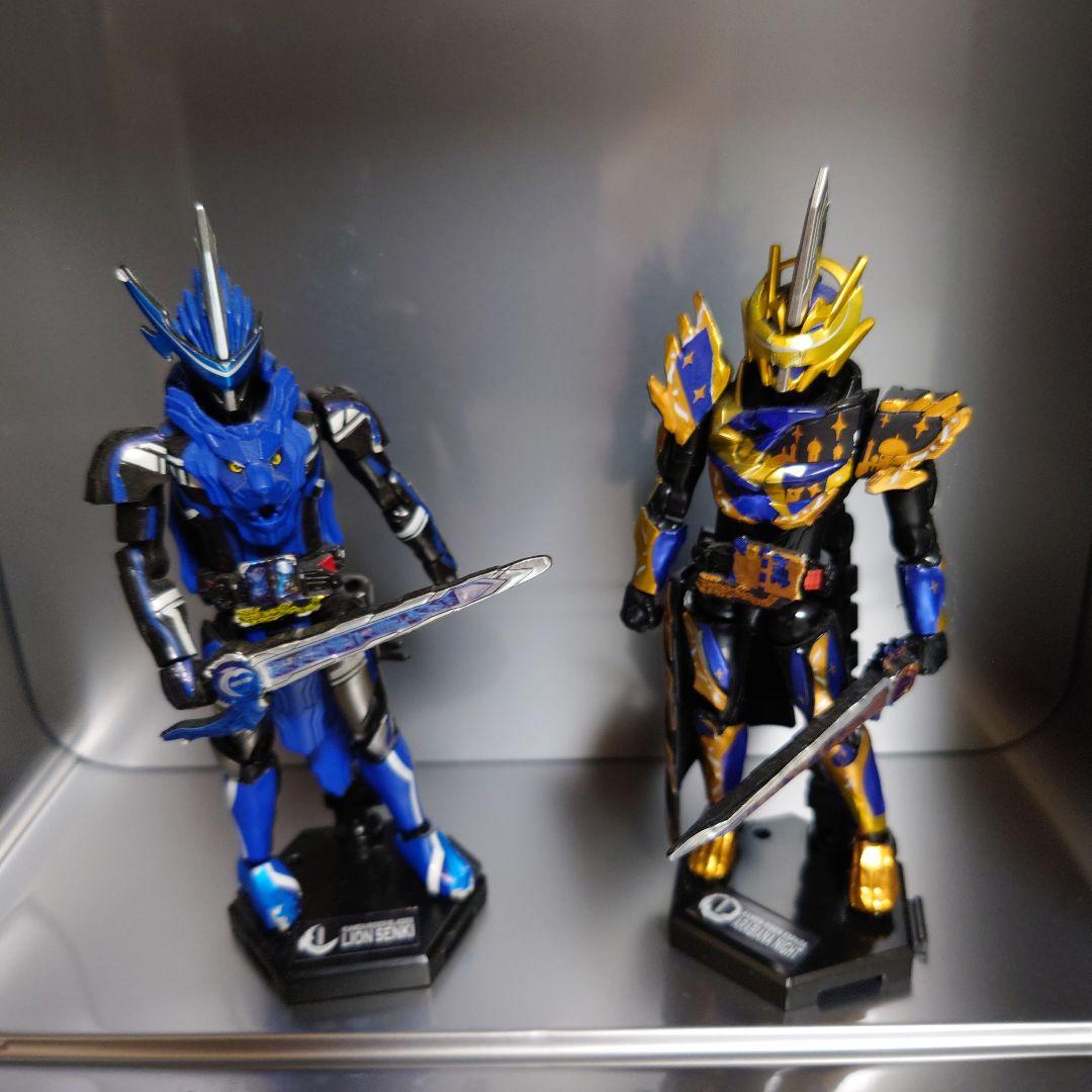 仮面ライダーセイバー 装動 18体＆アイテム等