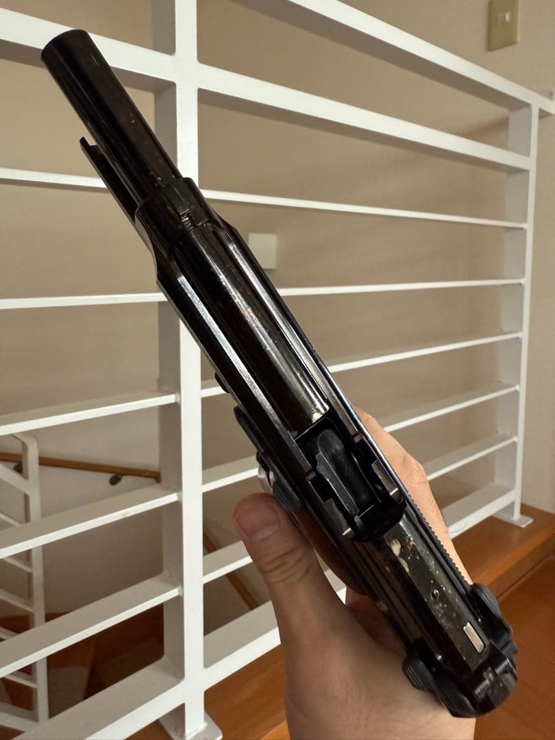 スズキ ベレッタ M92SB メタルフィニッシュ モデルガン 木製グリップ付