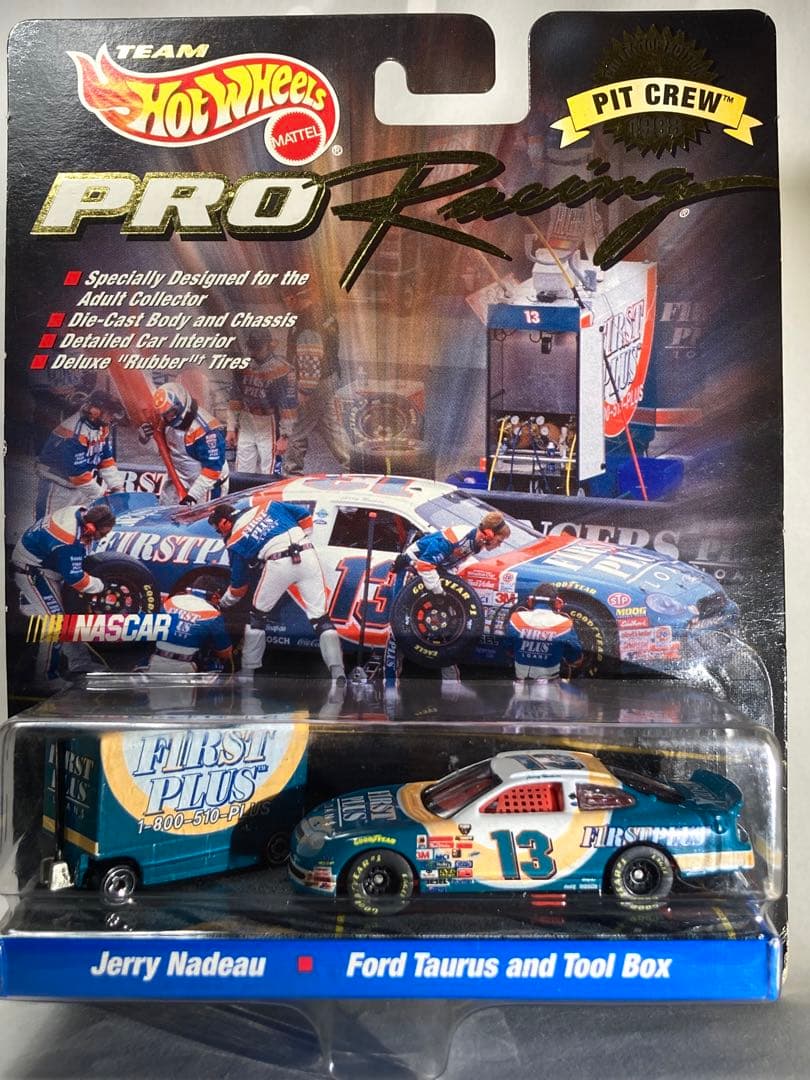 ミニカー Ford Taurus and Tool Box #13