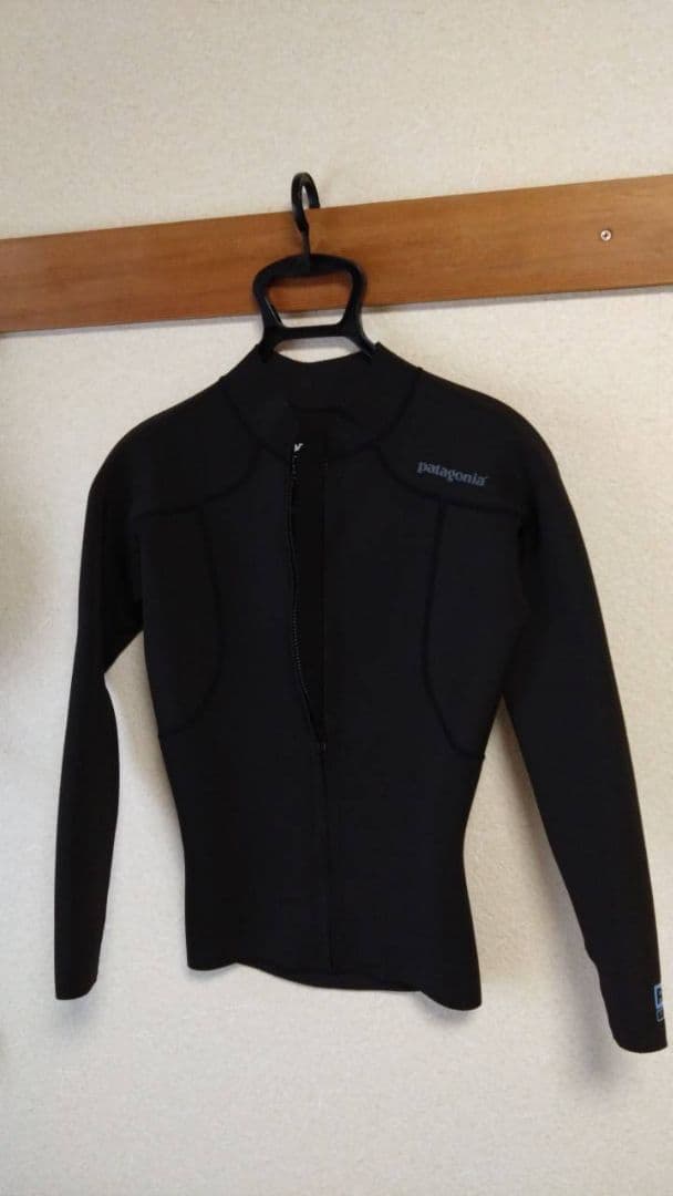 patagonia タッパー Sサイズ 2mm