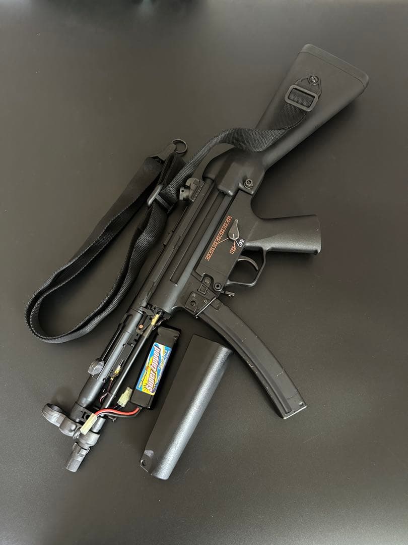 【値下げ】東京マルイ MP5 A4 多弾マガジン スリング バッテリー付