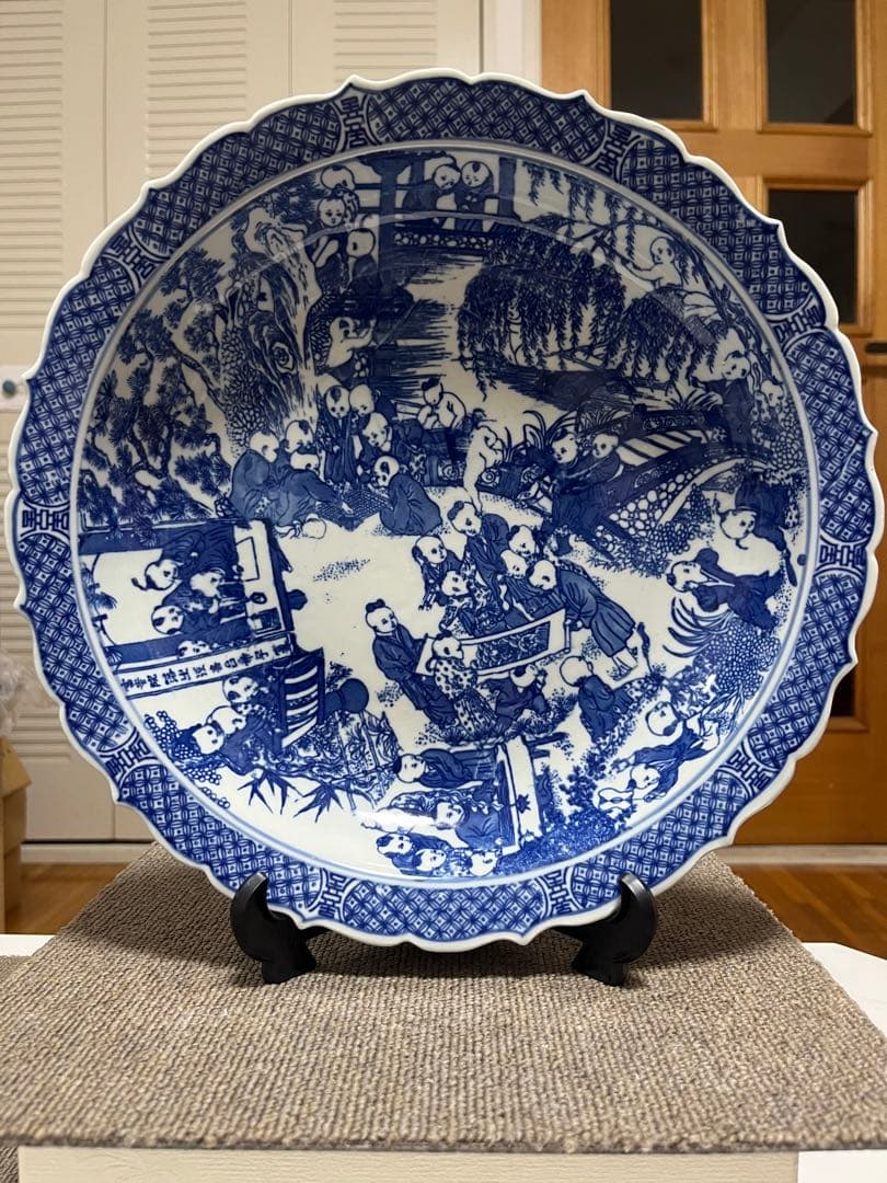 中国美術　中国染付人物文様　絵付大皿　中国ヴィンテージ 刻印あり