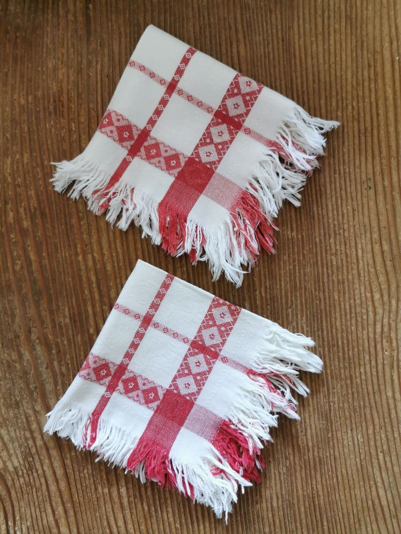 アンティークフランス ダマスク織レッドリネンクロス 花とダイヤモチーフペアセット