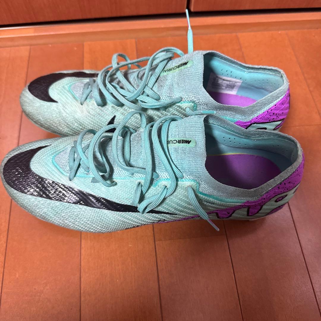 Nike Mercurial スパイクシューズ