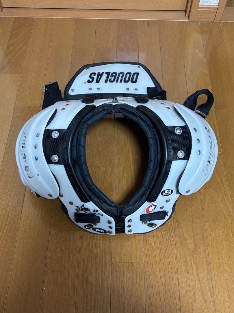 DOUGLAS ショルダー バックプレート付き