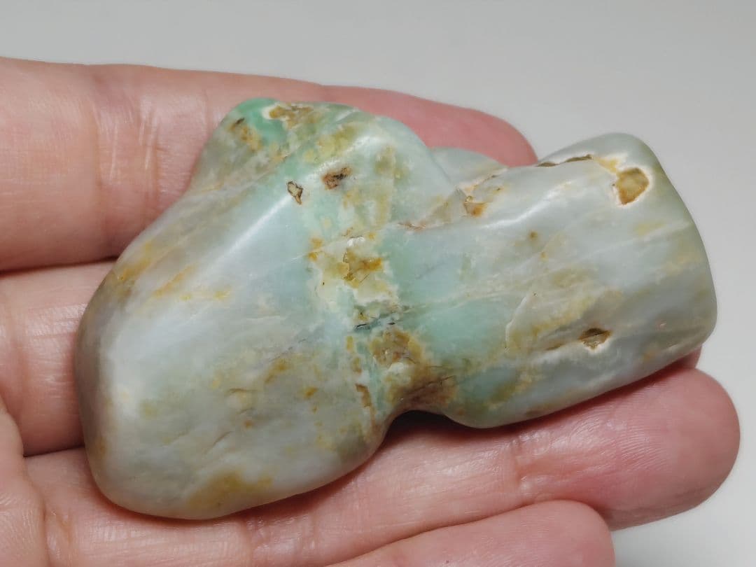 白緑 78g 翡翠 ヒスイ 原石 鑑賞石 自然石 誕生石 鉱物 鉱石 水石