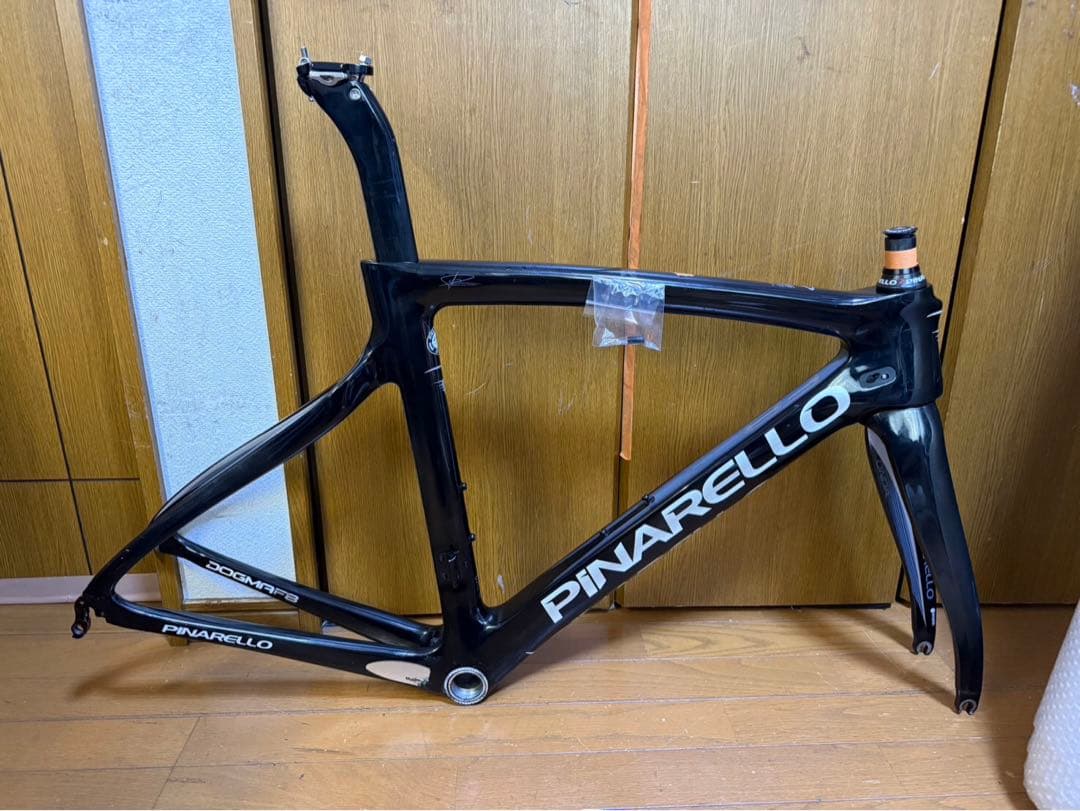 PINARELLO DOGMA F8 カーボンロードバイク　送料無料