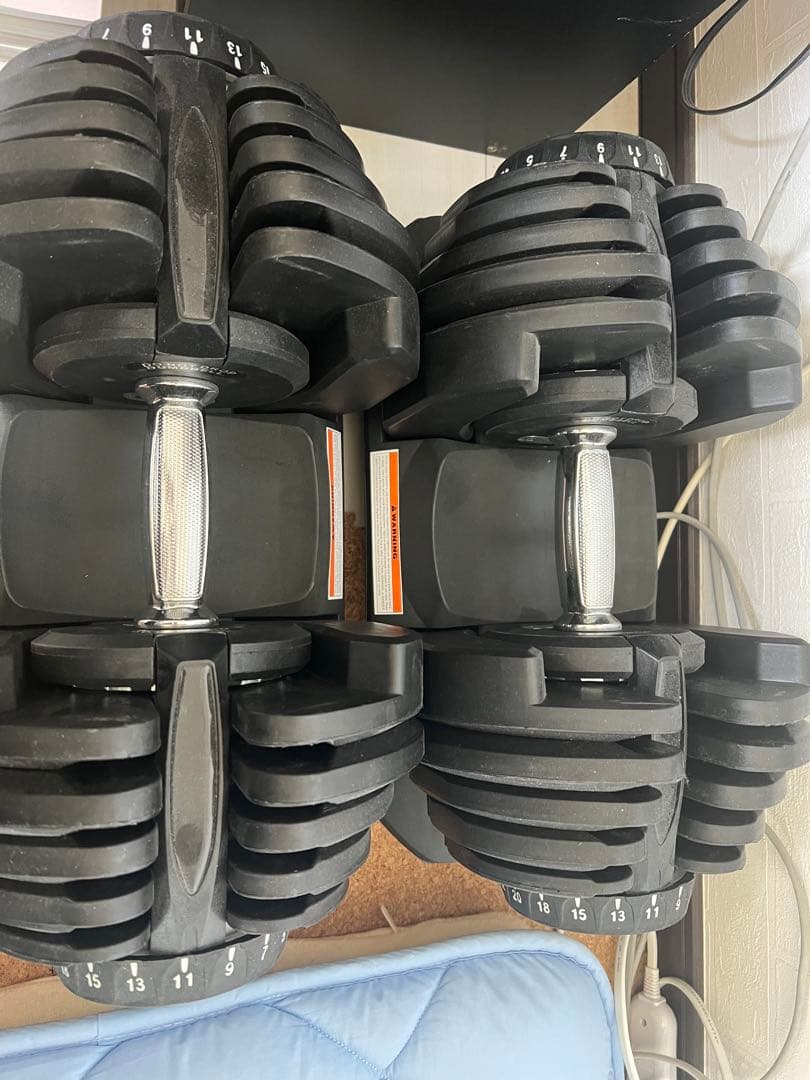 40キロダンベルとアジャスターベンチ