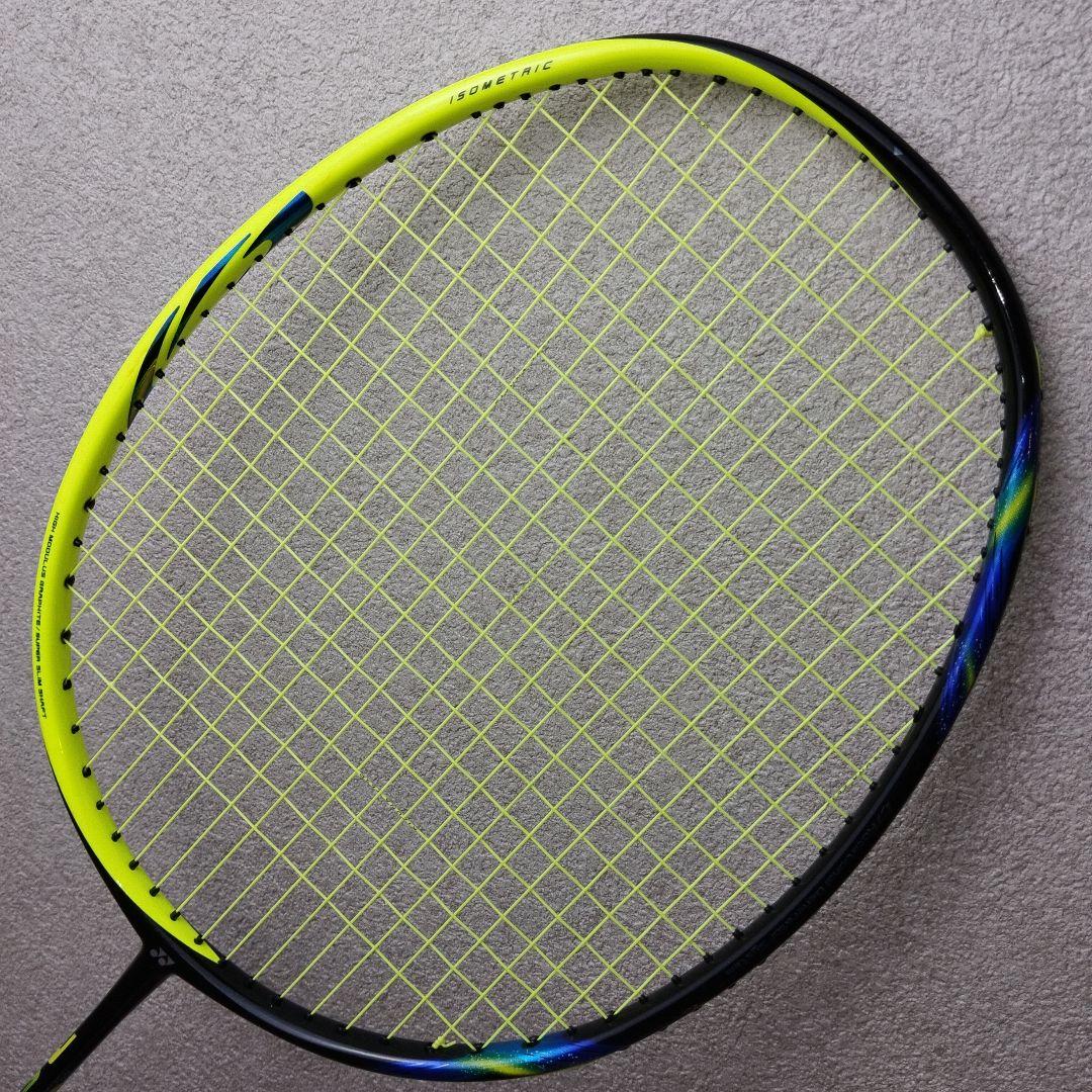 【廃盤品】YONEX ASTROX77 4UG5 シャインイエロー ②