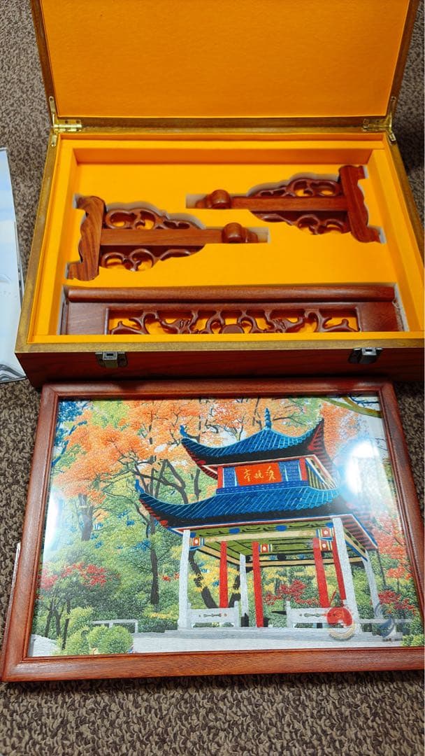 中国の刺繍工芸品