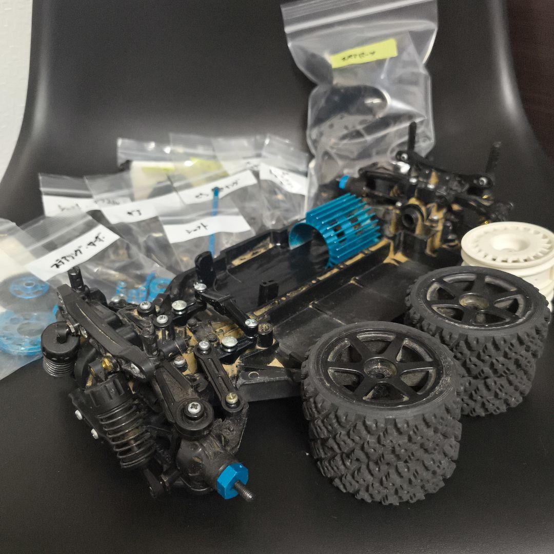 値下げ！早いもの勝ち！ジャンク　TT02　シャーシ　パーツセット　オプション多数