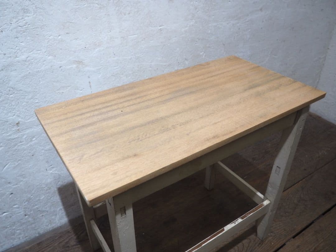 1270 ビンテージ　ペンキのテーブル　デスク　作業台　レトロ　シャビー　古家具