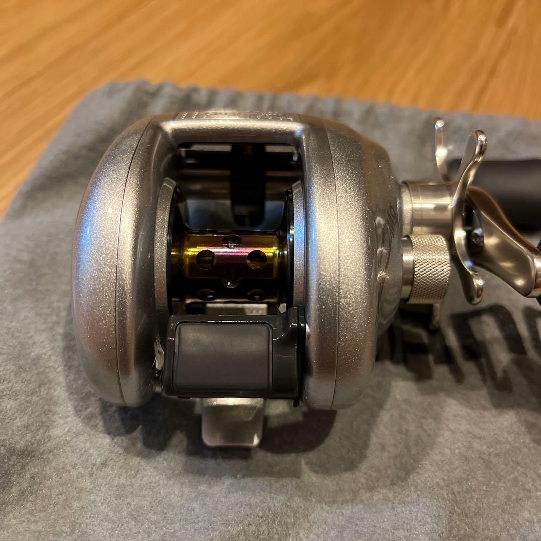 SHIMANO Aluminum Mg ベイトリール