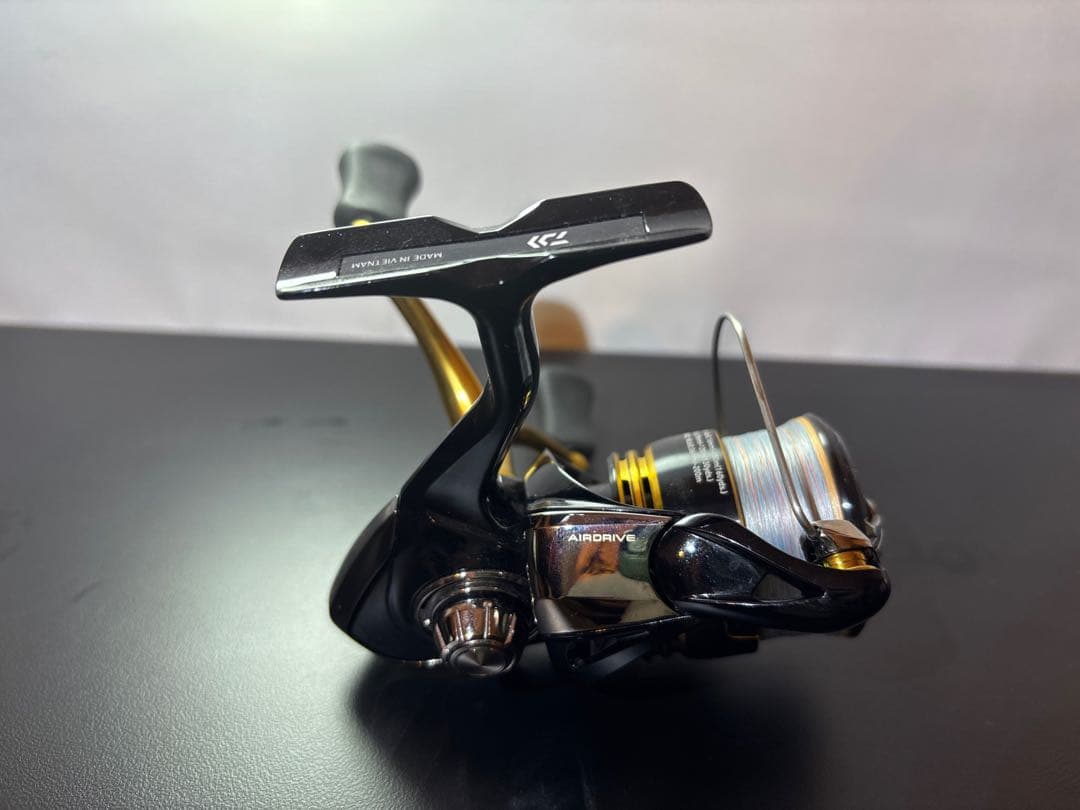 【匿名配送】ダイワ 23レガリス LT2500S-DH【一度のみ使用、実釣果有】