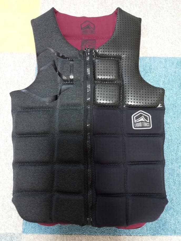 サーフィン・ボディボード Liquid Force Impact Vest