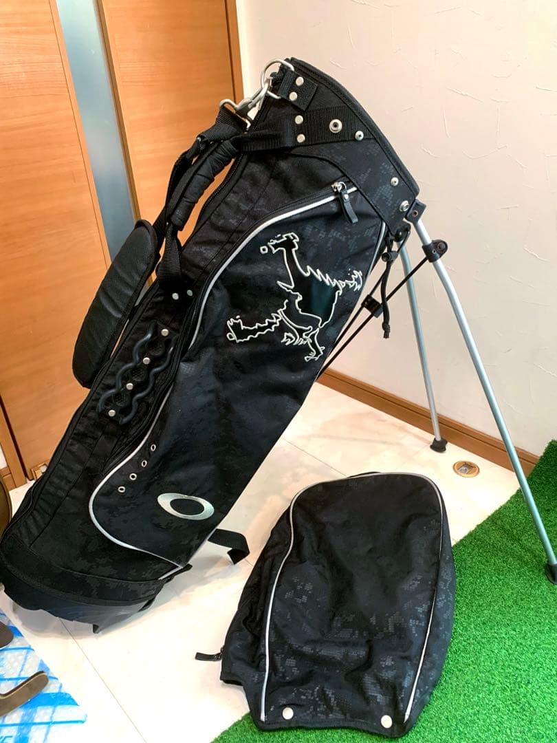 希少　良品　オークリー　スカル　ブラックデジタルカモ　スタンド　キャディバッグ
