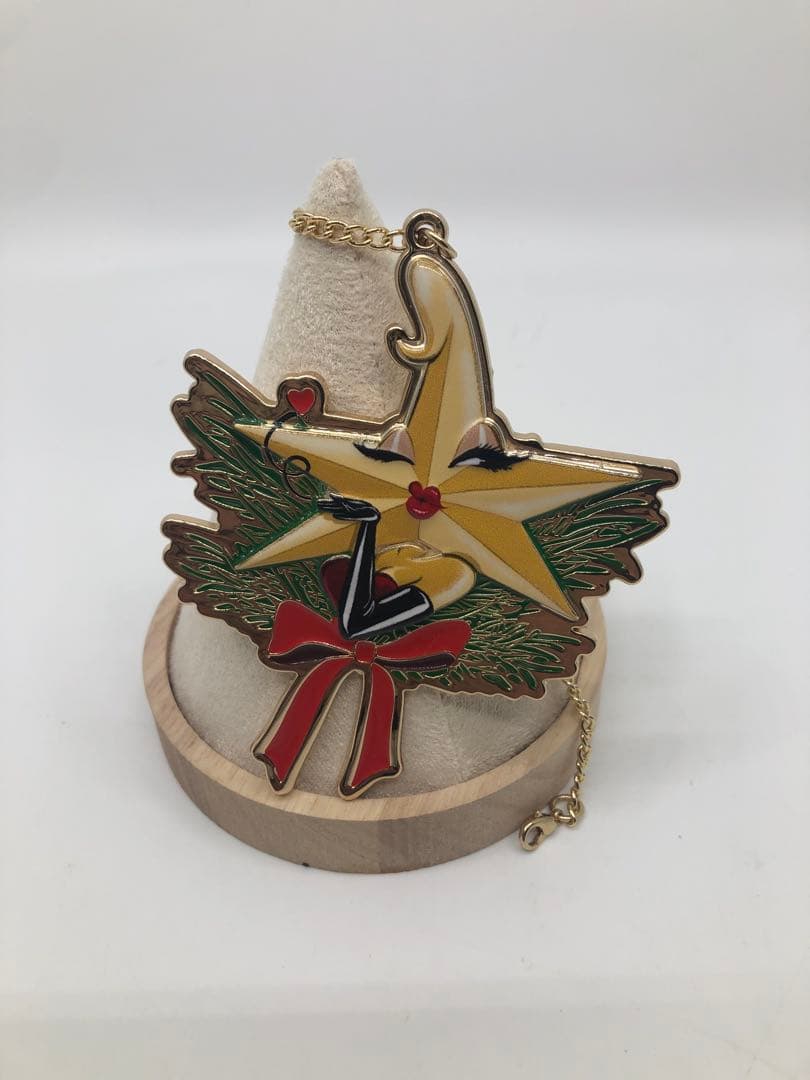 Christian Louboutin 星型キーホルダー