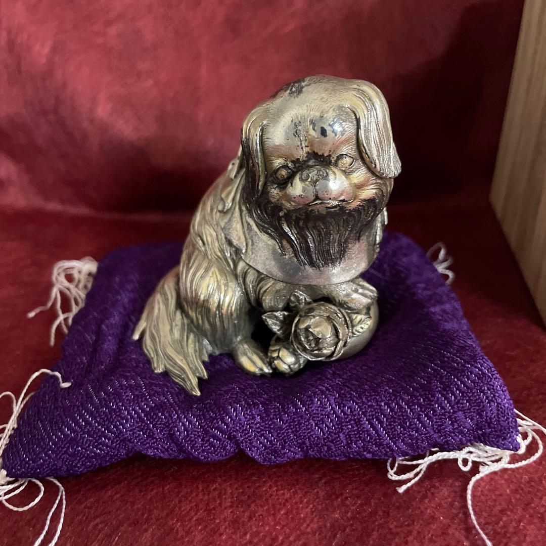 銀　置物　桐箱付き　正園 作　狆 （チン）　刻印あり 約322.5g