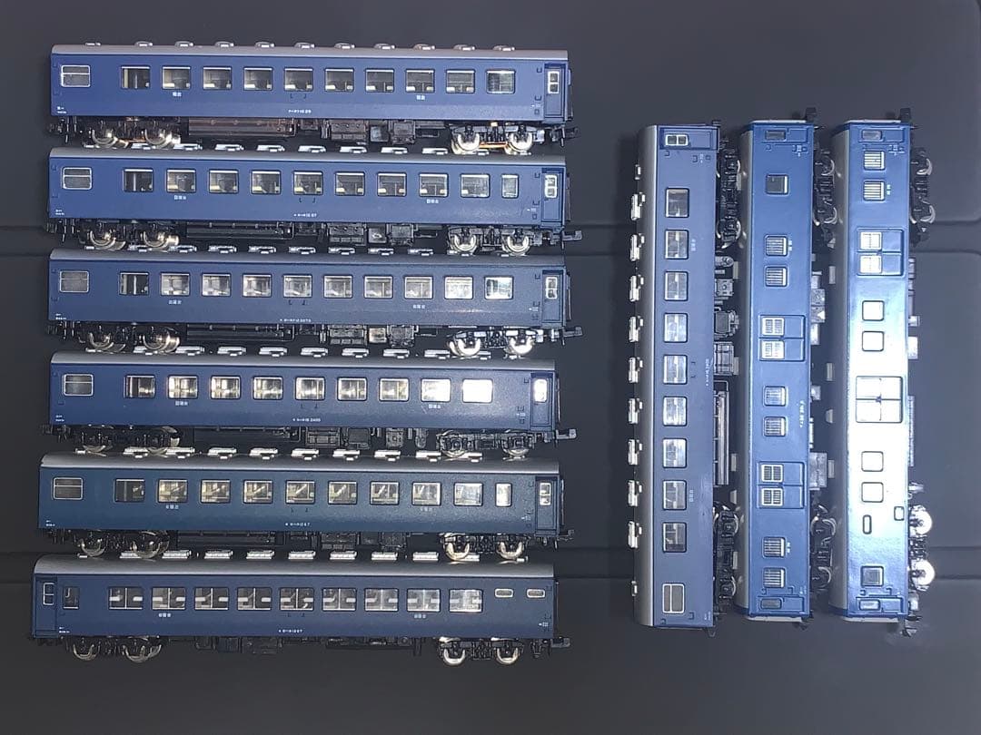 Nゲージ 10系客車とマニ50 9両セット