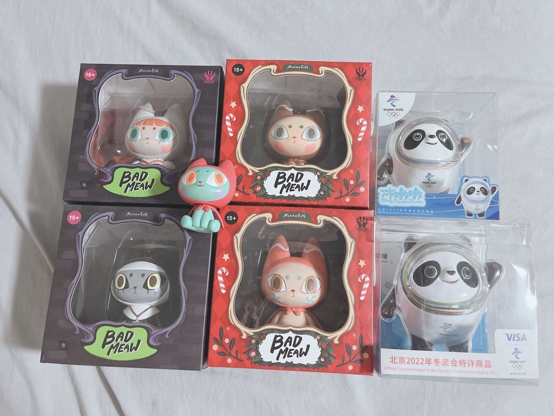 Unbox Industries Mueanfun Badmeaw フィギュア