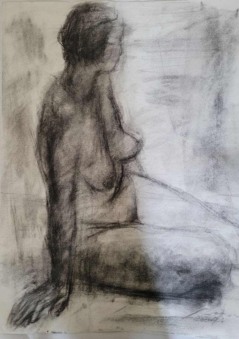 「裸婦」　木炭　木炭紙(50㎝×65㎝)