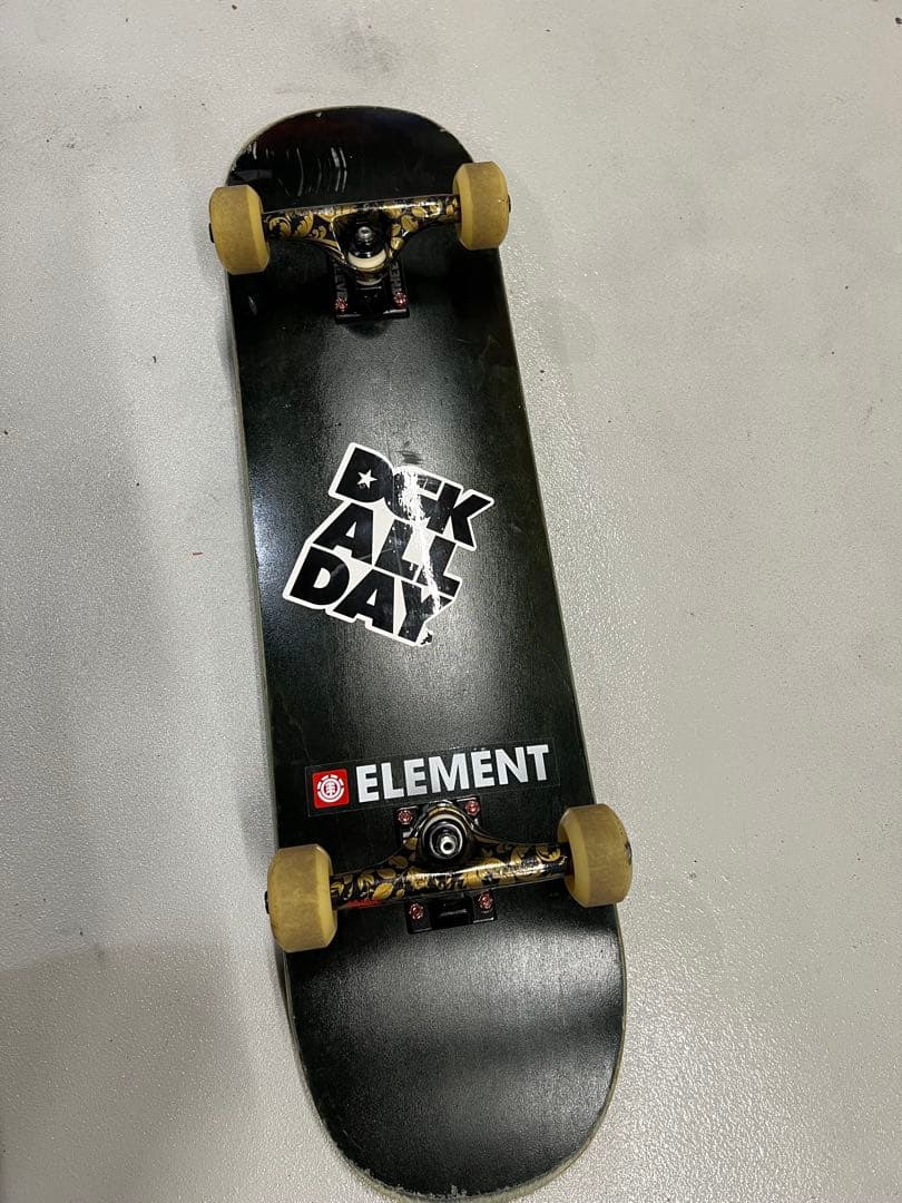 スケートボード　バラ組み立て品