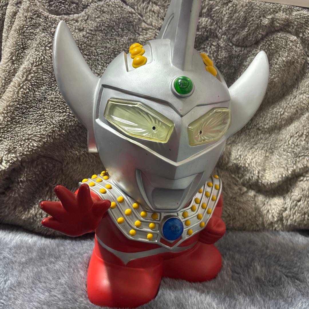 ウルトラマンタロウ 貯金箱《音なります》