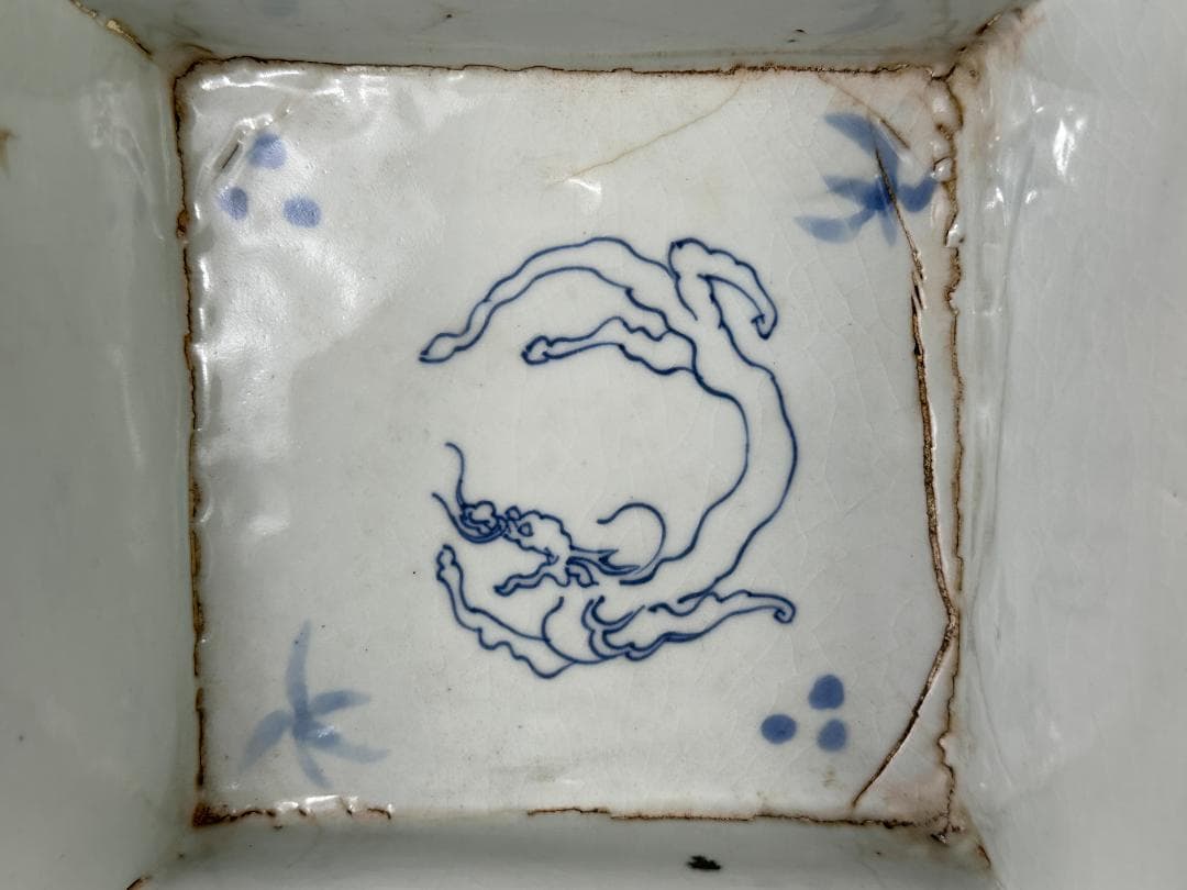 茶道具　白磁　青花龍文　方水指　茶器　大明嘉靖年製　時代供箱付　時代　古物保証