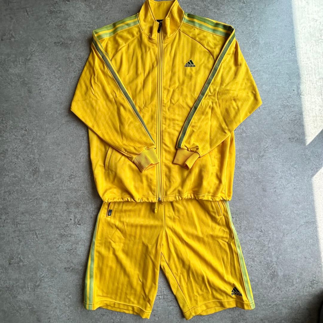 アディダス 爽やか セットアップ ジャケット ハーフパンツ 万国旗タグ