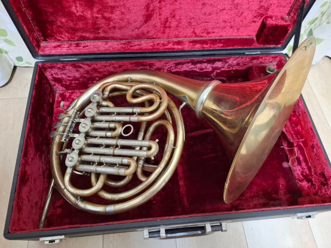 ハンスホイヤー　B♭シングルホルン5ロータリー　Fナチュラル管付き