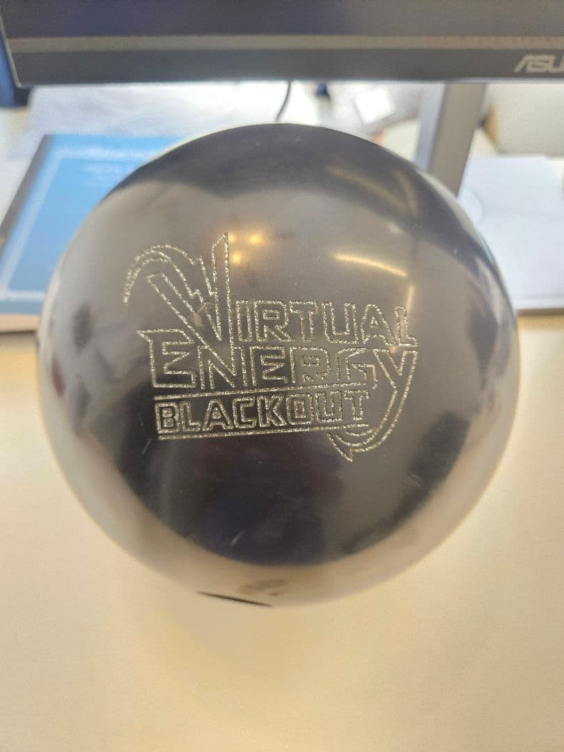 Virtual Energy Blackout ボウリングボール15ポンド